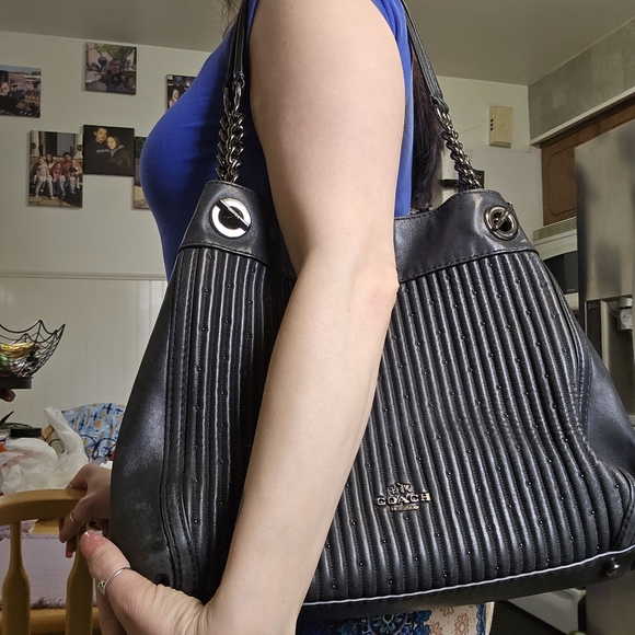 Coach - Picture 15 of 15